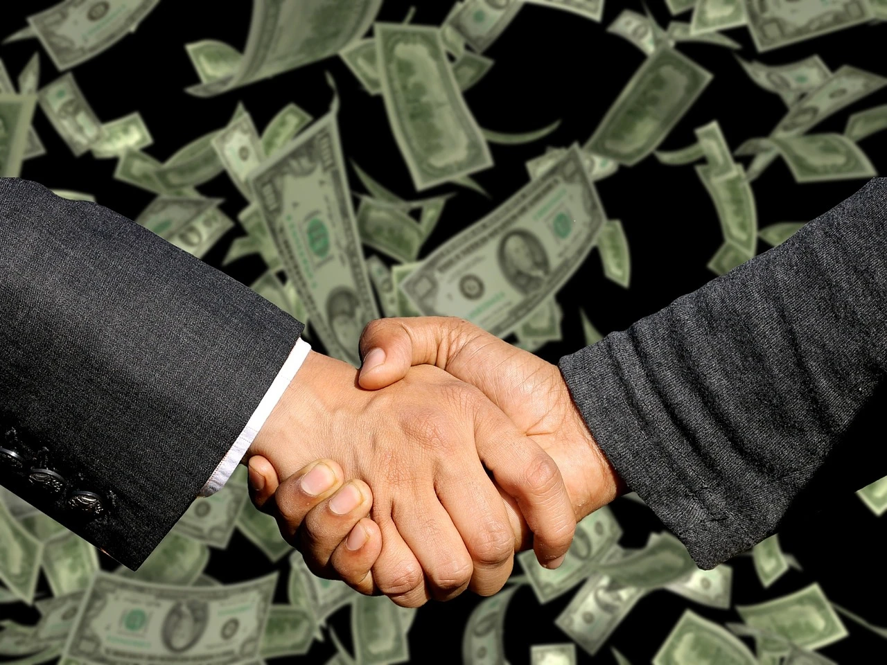 Acuerdo comercial entre empresa y cliente después de presentar una propuesta comercial efectiva