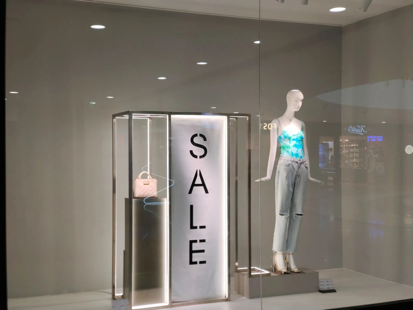 Cómo controlar el inventario por talla y color en una tienda de ropa