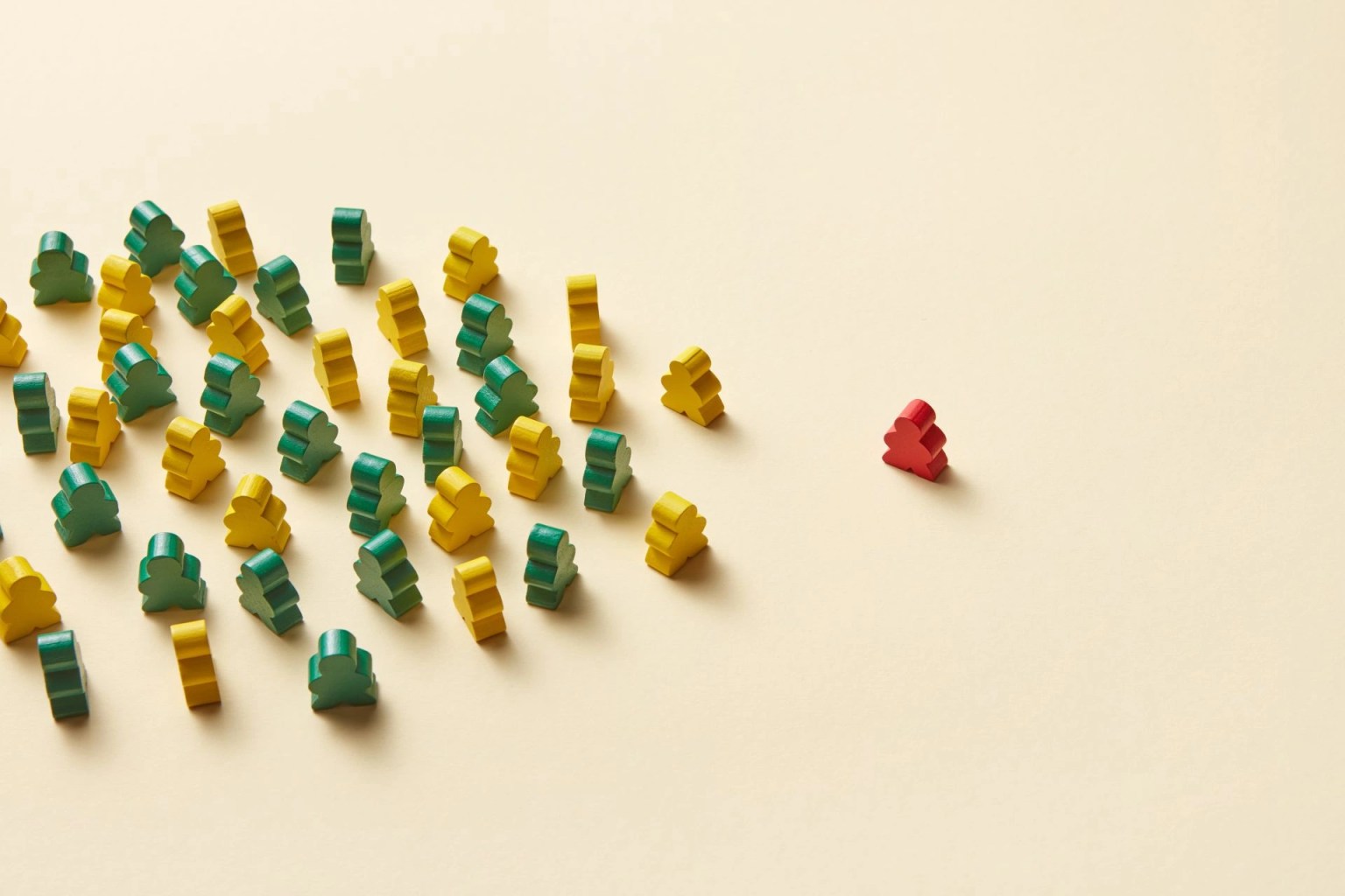 Figuras que representan el crecimiento de leads calificados, imagen para una guía sobre Lead Velocity Rate y su cálculo.