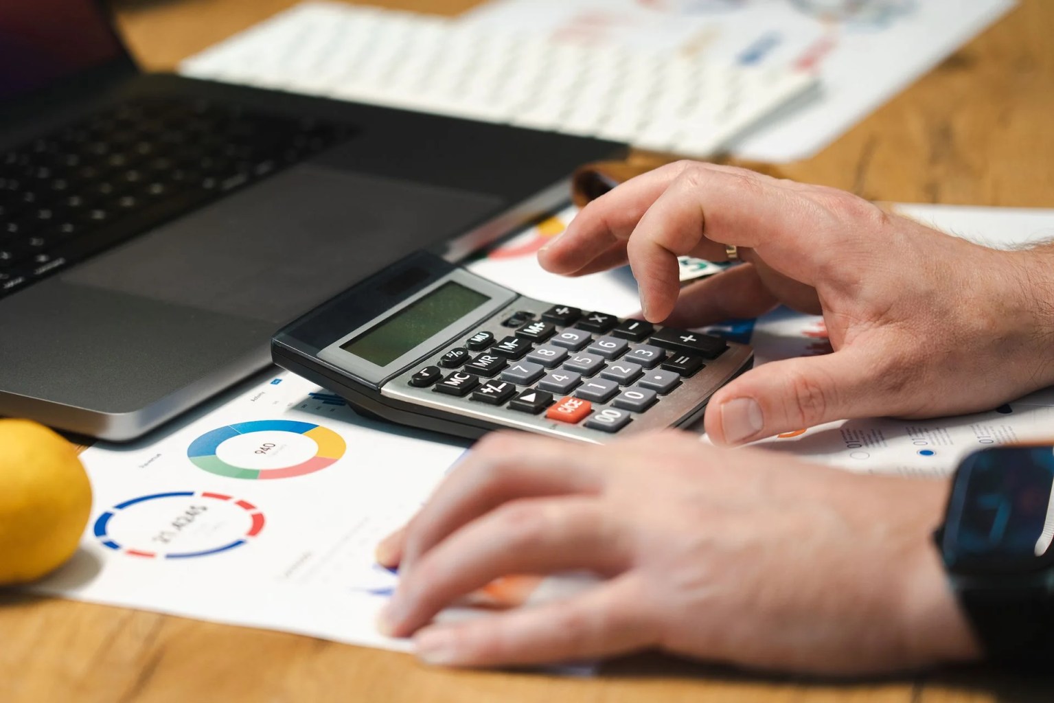 Análisis conjoint para evaluar preferencias de clientes según atributos y combinaciones de producto