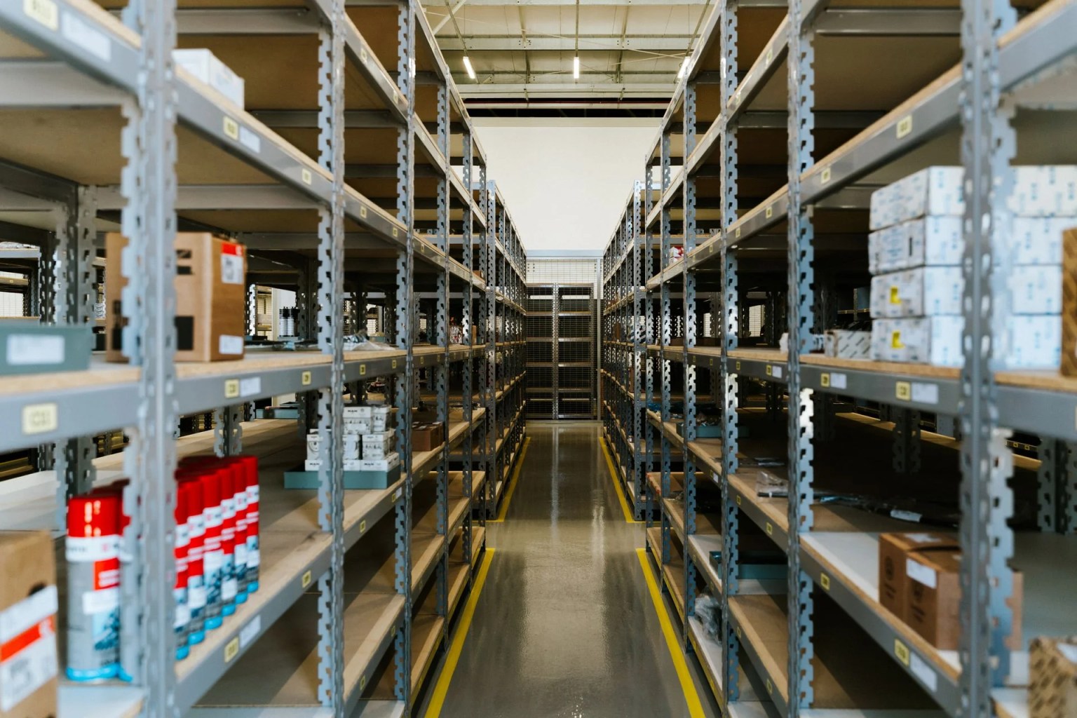 Inventario multi-escalón: qué es, cómo funciona y ejemplo práctico